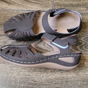 Brown Sandals with Woven Upper and Cushioned Sole